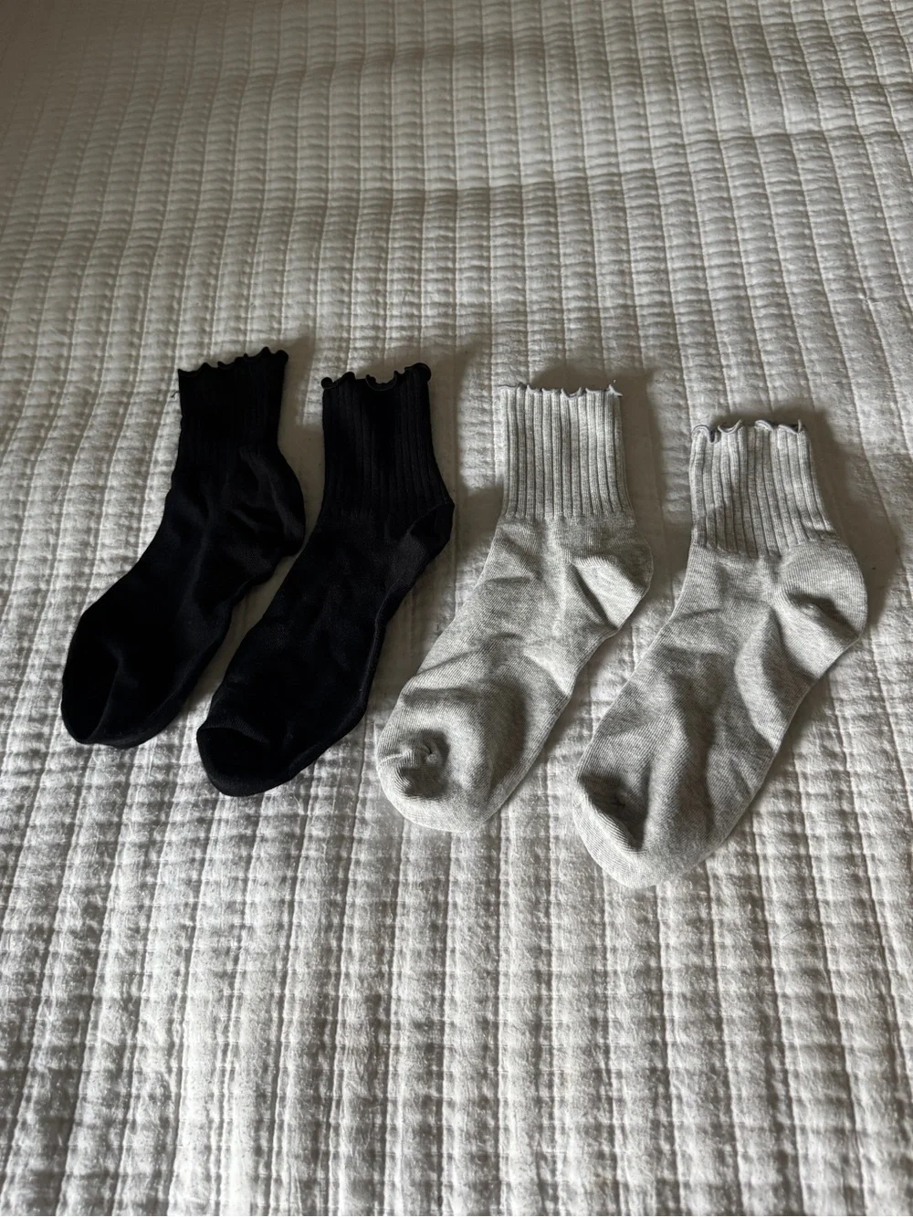 Set of 2 Ruffle Ankle Crew Socks Black & Heather Grey Lettuce Edge Trim Coquette